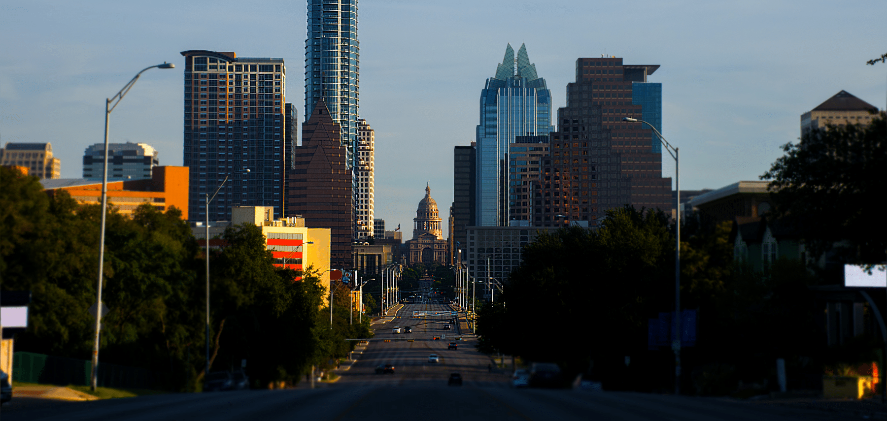 CONGRESS AVE