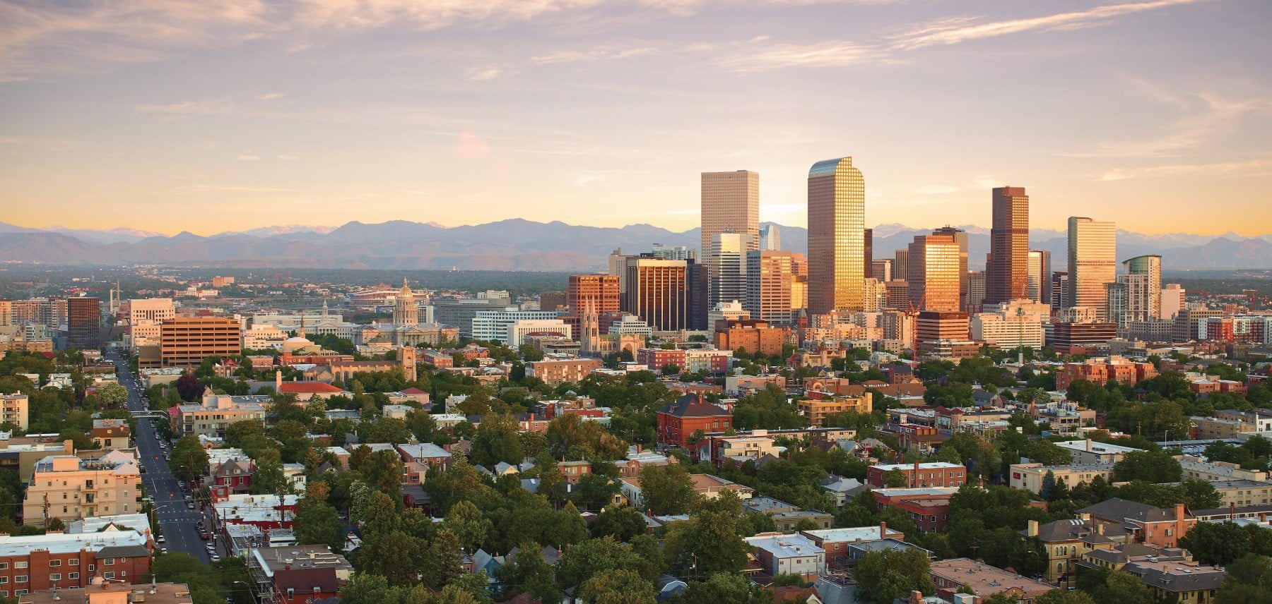 Denver Skyline_Sunrise_VISIT DENVER 1800