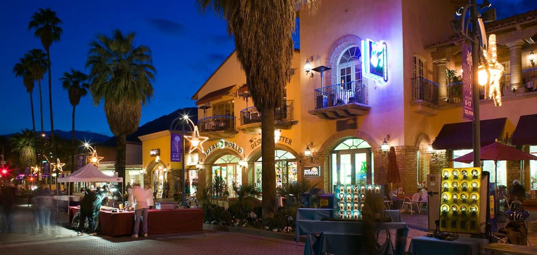 VC_PalmSpringsVillageFest_Stock_RM_121779004_1800
