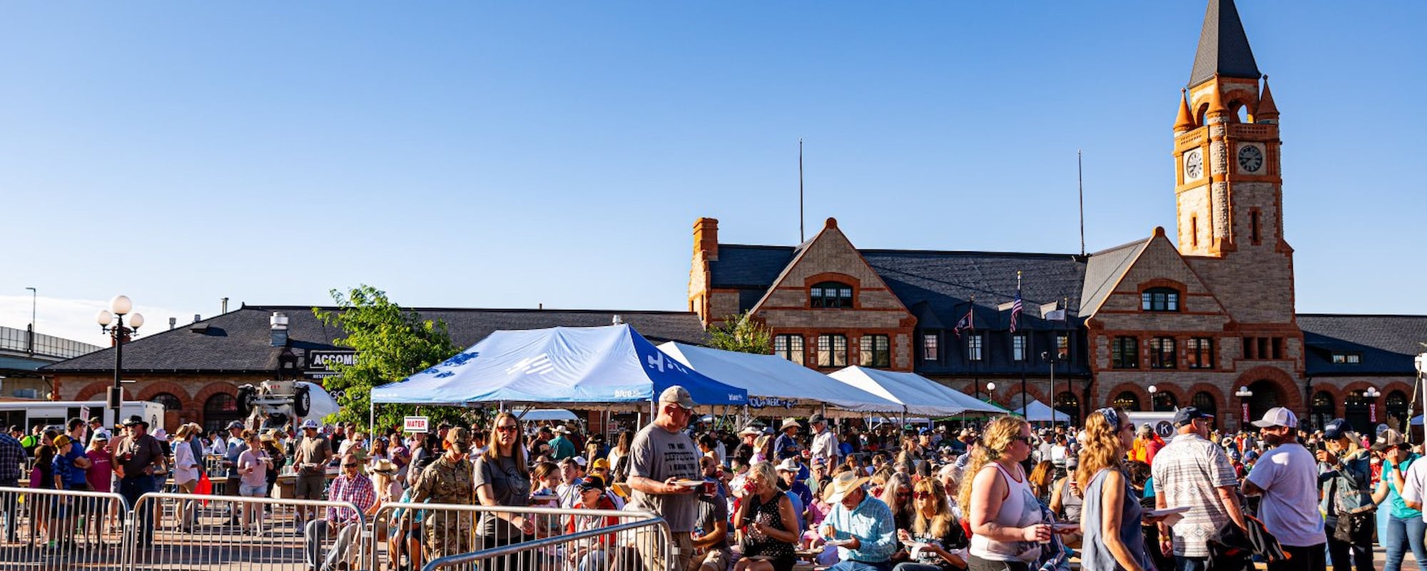 Frontier days-2000x800