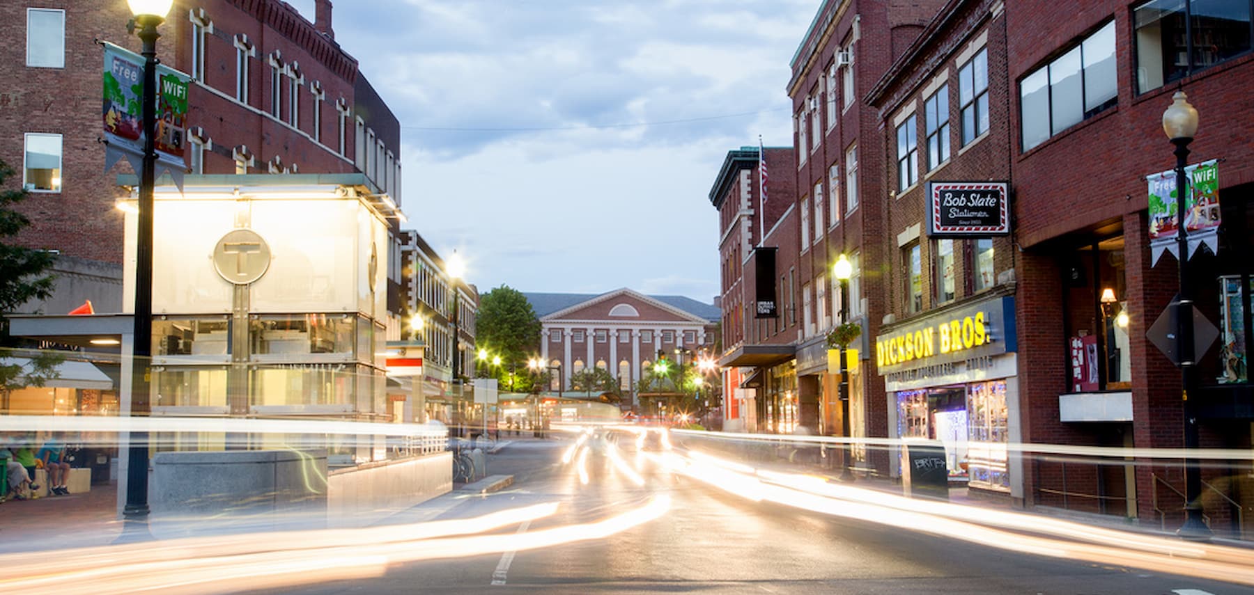 Massachusetts-CVB-Harvard-Square 1800 855