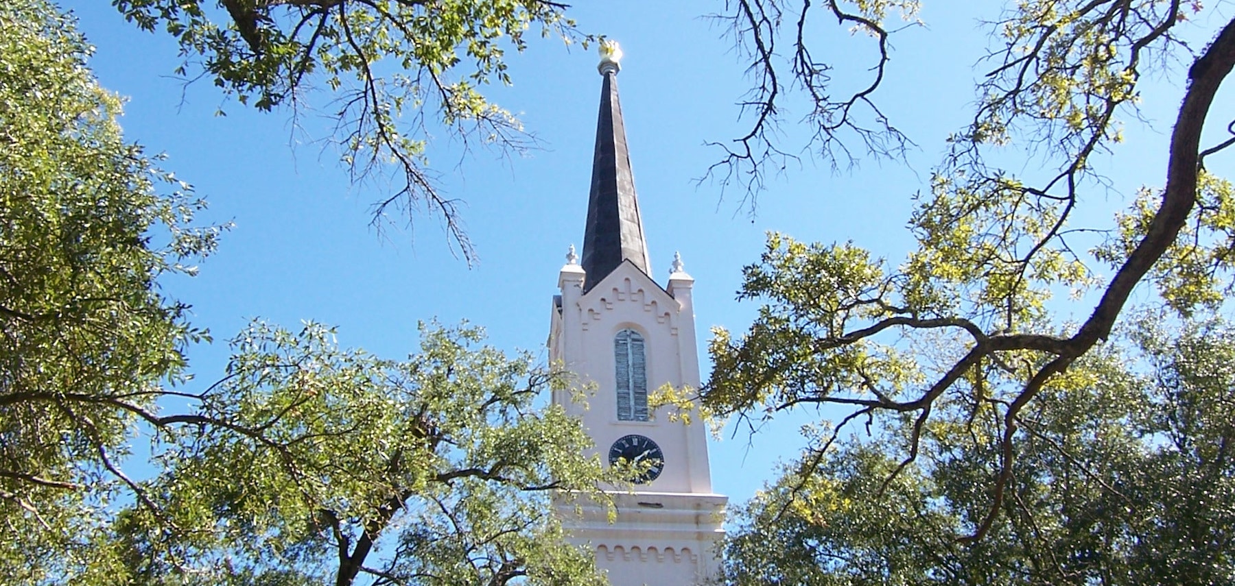Mississippi-VisitMississippi-Port-Gibson-Golden-Hand-Church-Mississippi 1800 855