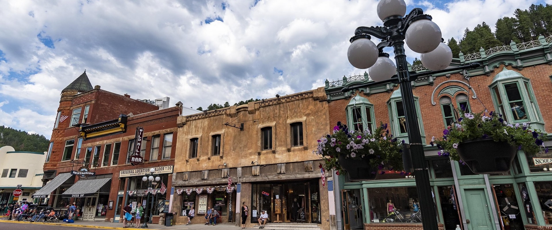 DeadwoodMainStreetSouthDakota0007-custom 2000 800