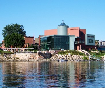 Image : National Eagle Center