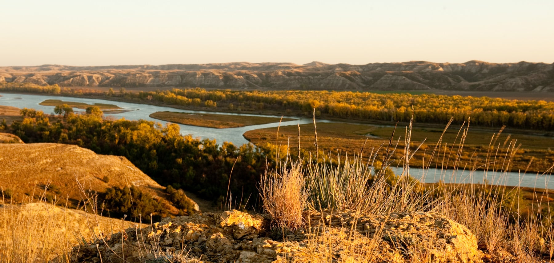 MontanaCVB-Missouri-River-northeast-Montana-1