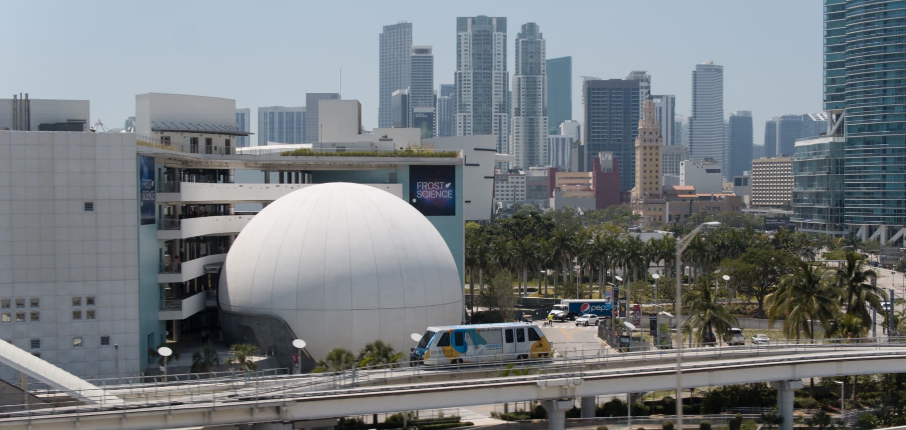 Museum with Metromover - Frost Science Museum - Downtown Miami-