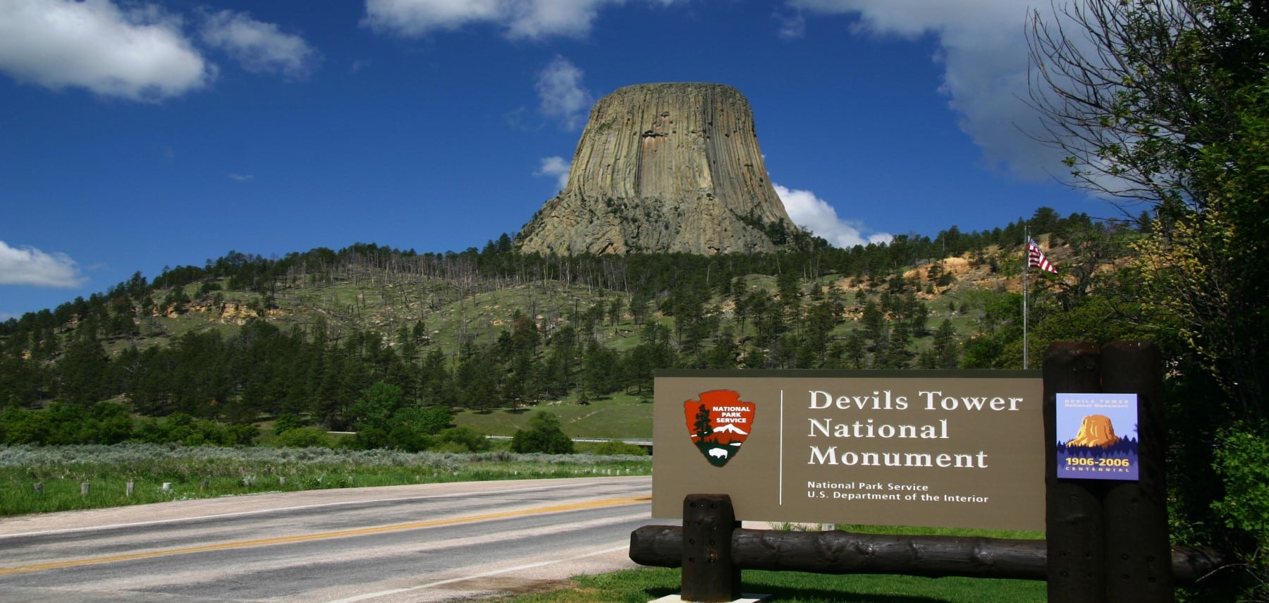 Wyoming-Devils-Tower-National-Monument
