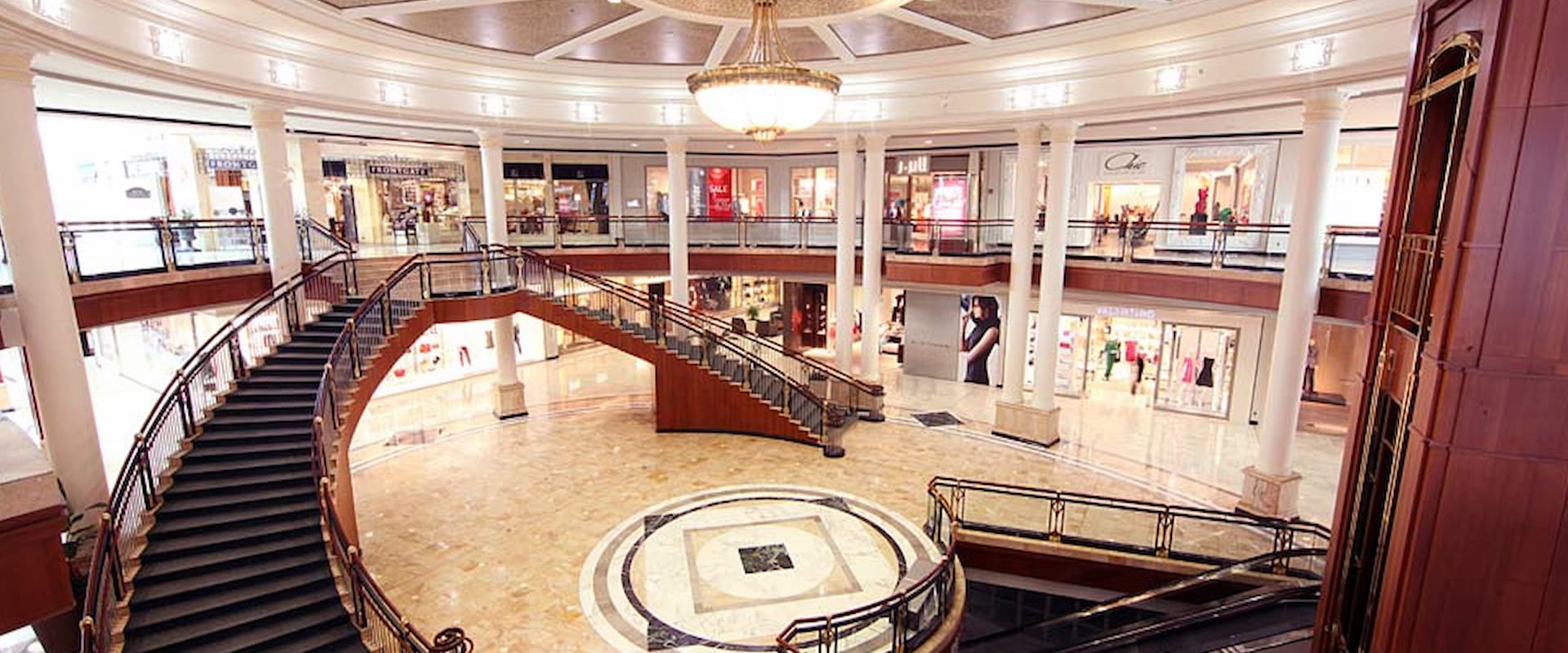 phipps-plaza-04 2000 800