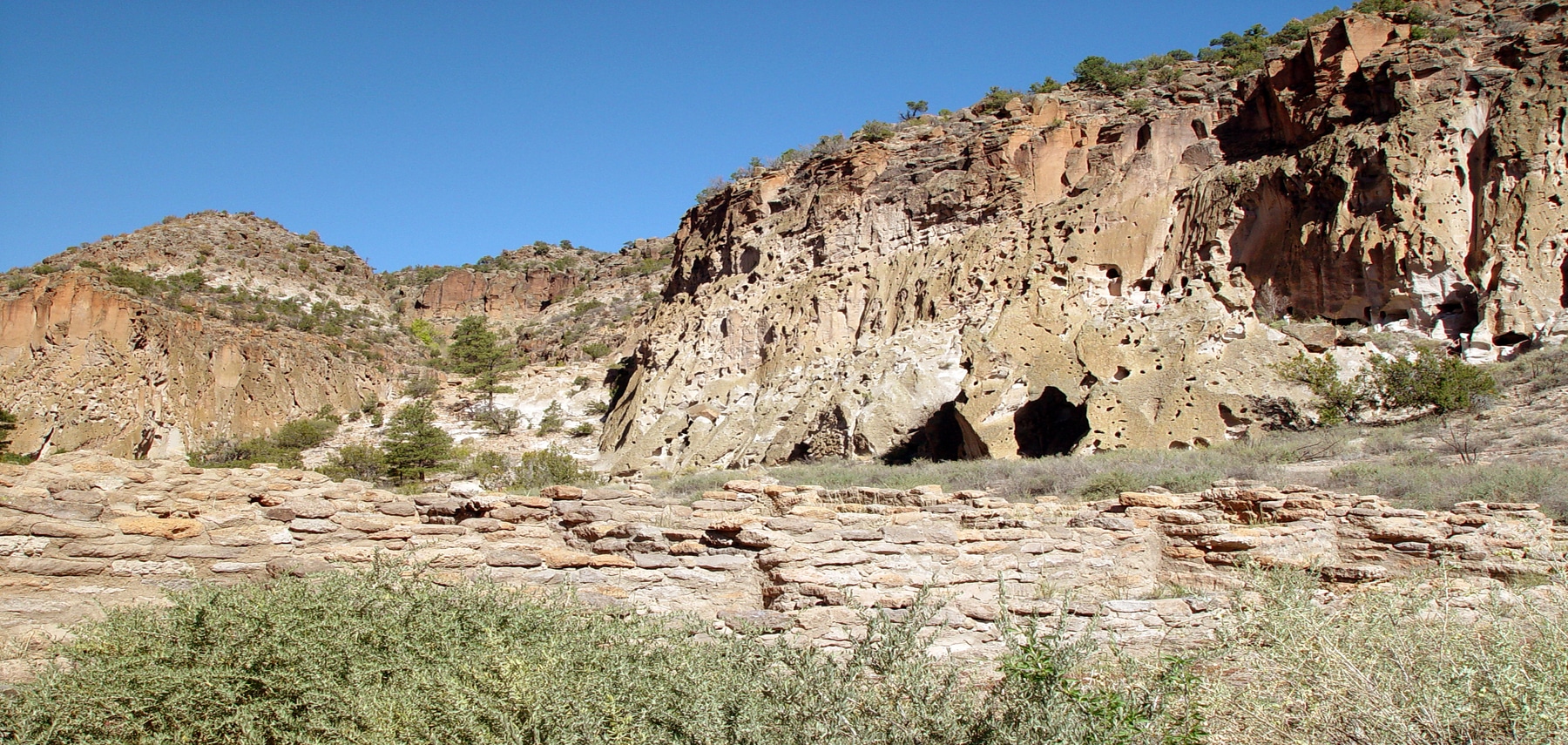 Bandelier (1800x855)