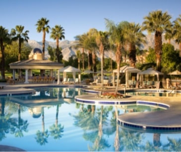 Image : Les piscines des resorts de Palm Springs