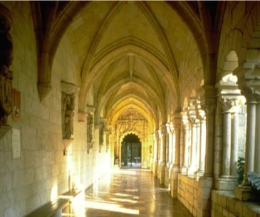 Image : Ancient Spanish Monastery