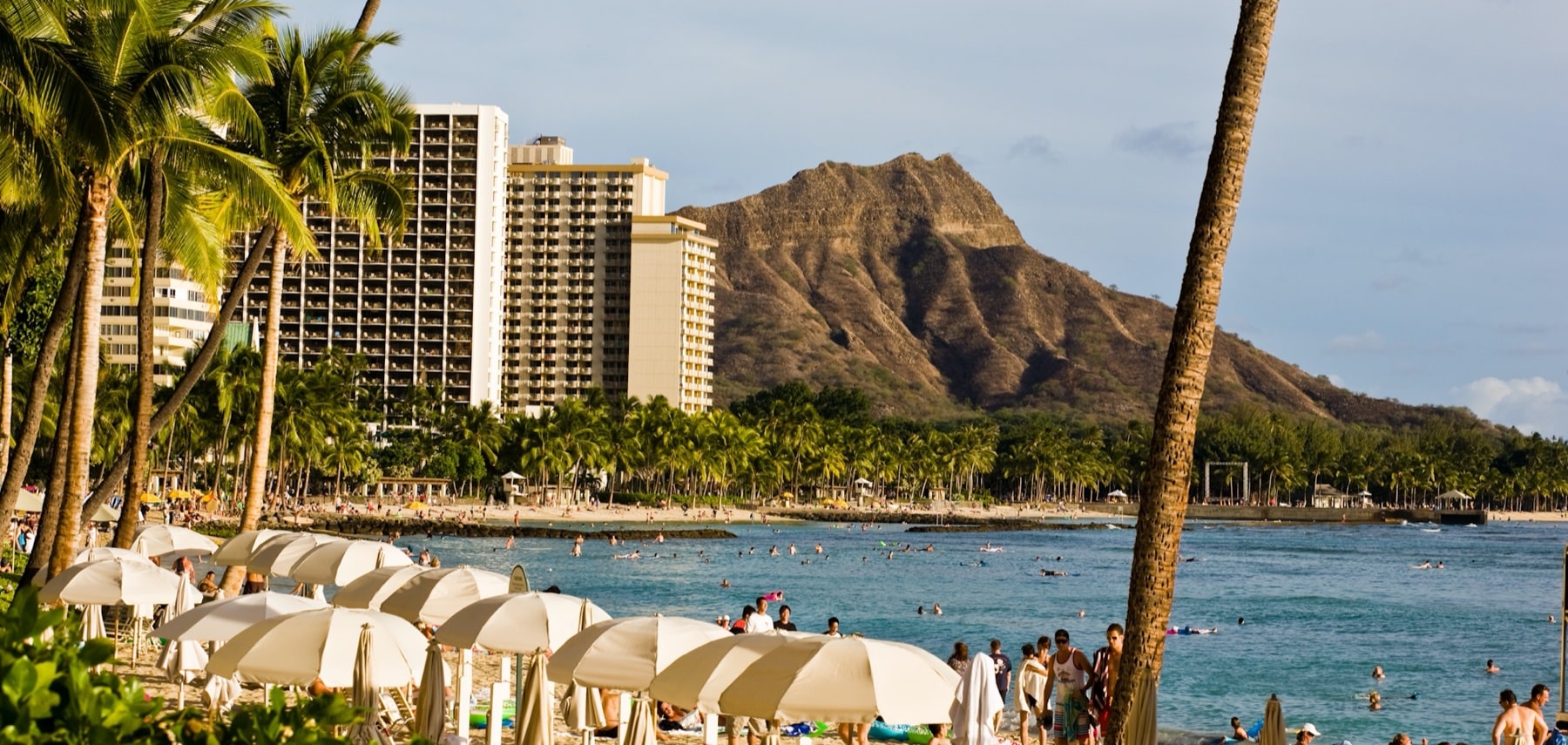 Beach view of Diamond Head