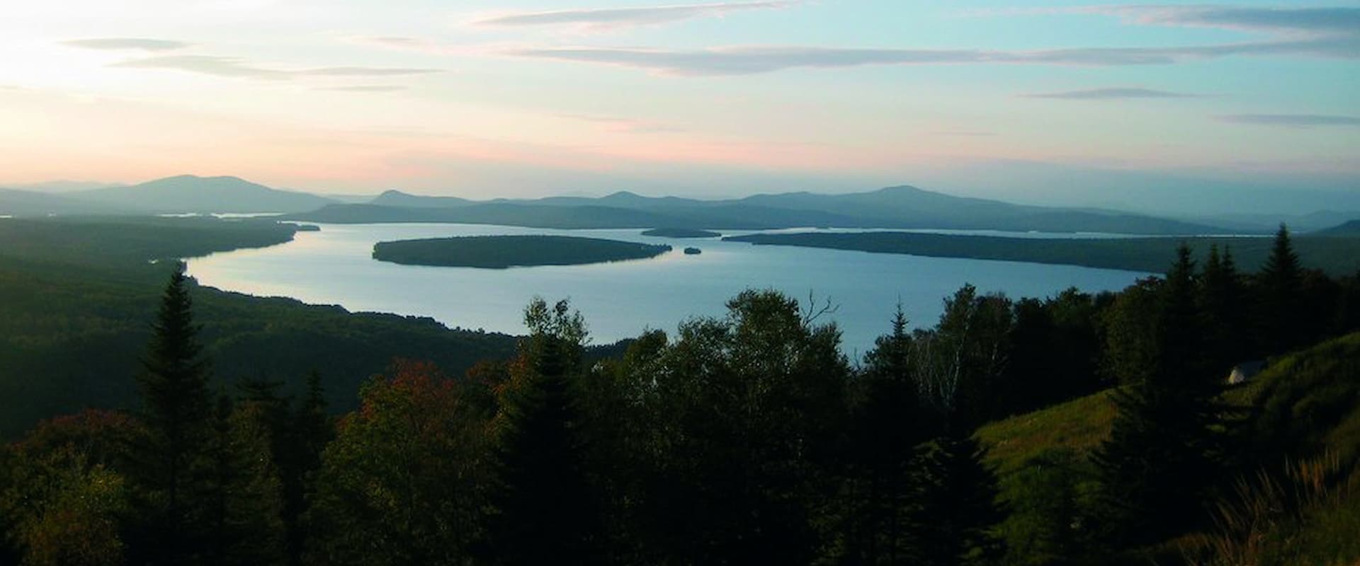 Maine-StateOfMaineImages2011-15-Rangeley-Lake 2000 800