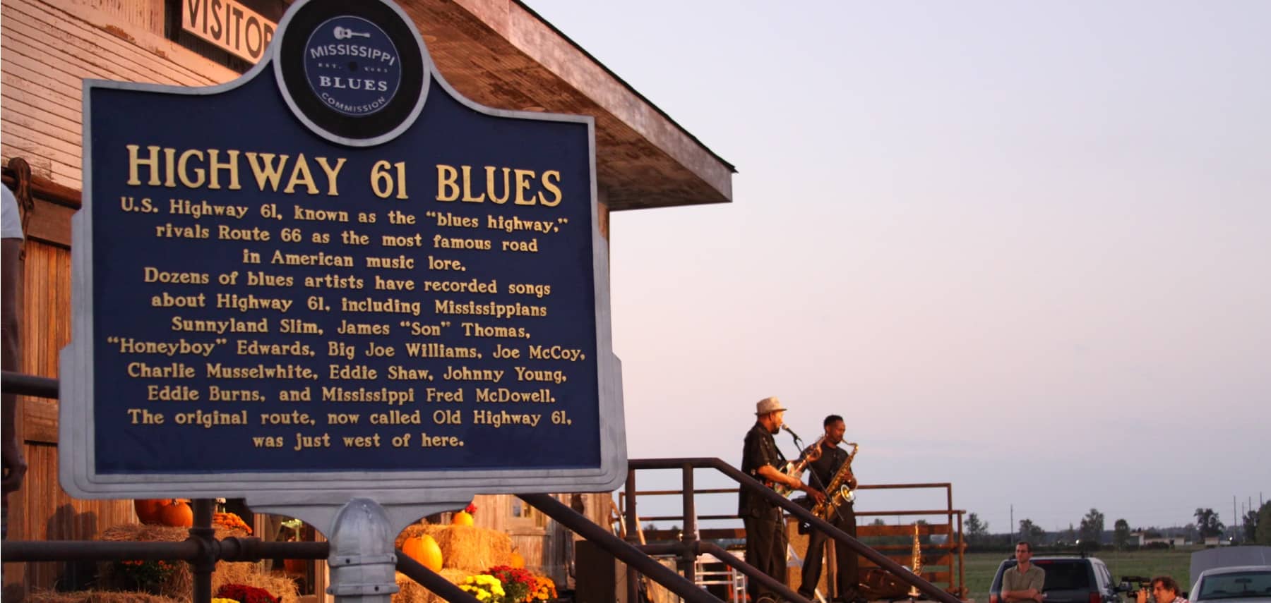 Mississippi-Blues-Trail-Super-Chiken-Performing