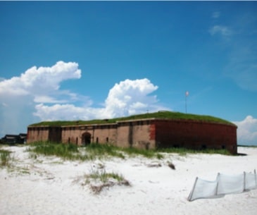 Image : Historic Fort Massachusetts