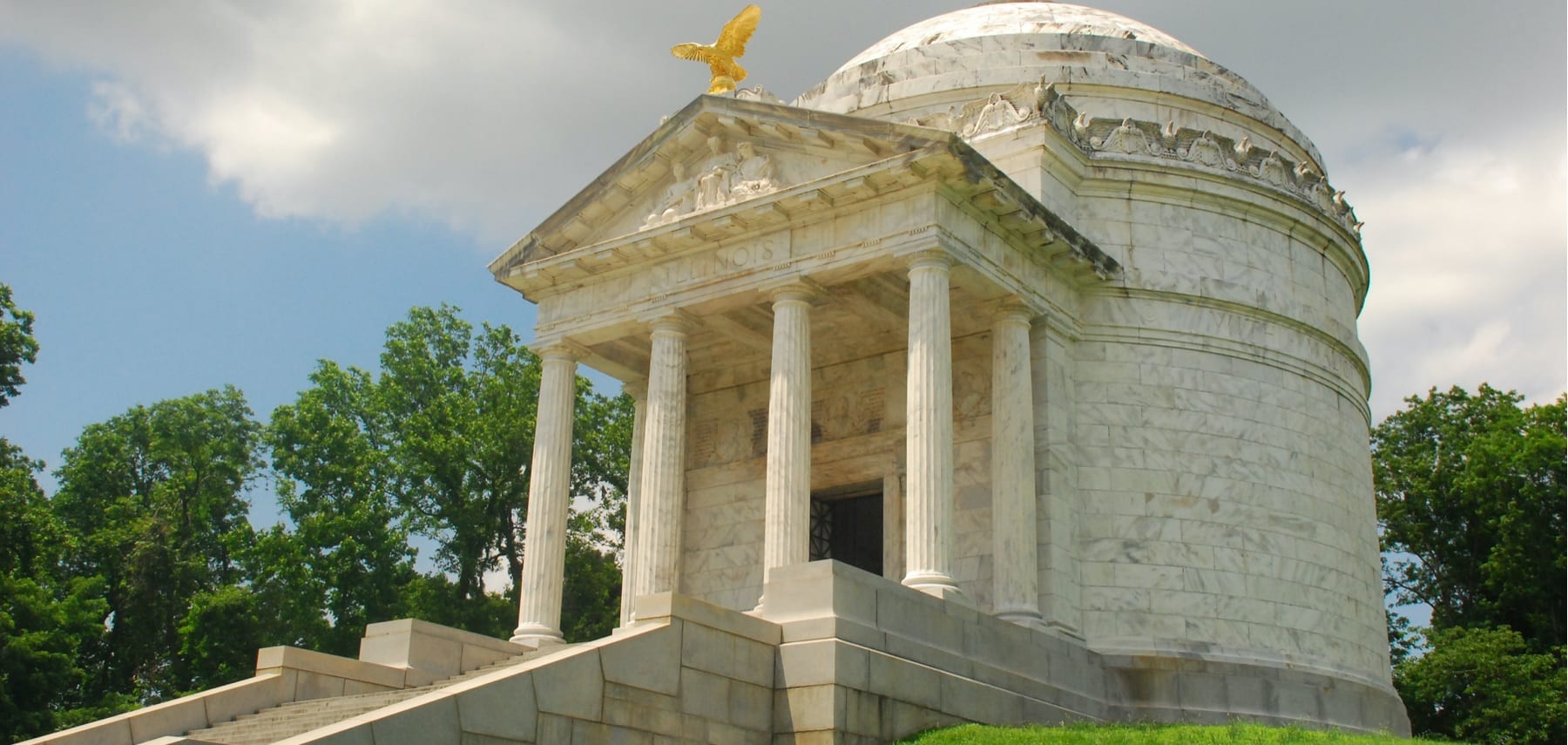 Vicksburg: Illinois Monument