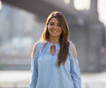 Illustration de Marlène - Directrice Commerciale de Voyage en Français