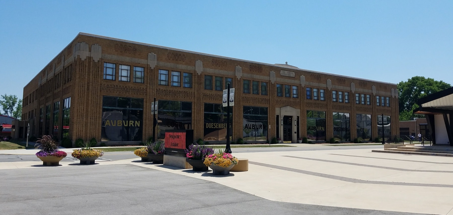 Indiana-Auburn-Cord-Duesenberg-Automobile-Museum