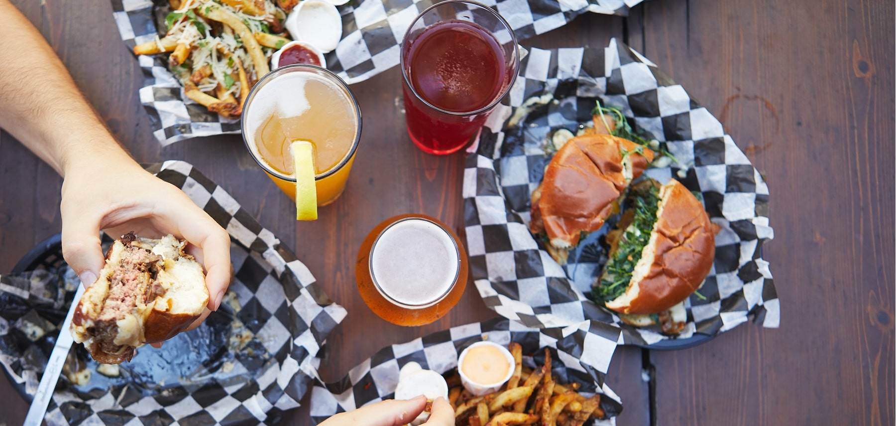 Kansas-Clifton-Square-Shopping-Center-Pilsen-Dempseys