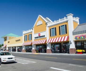 Image : Tanger Outlet à Gonzales