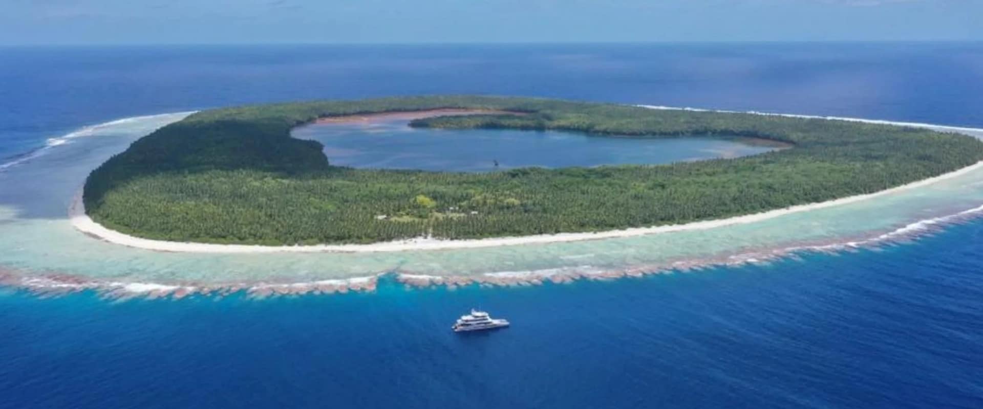 Swains islands 2000 800