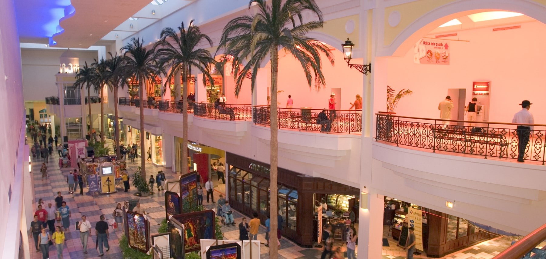 Puerto-Rico-Compras-en-Plaza-Las-Americas