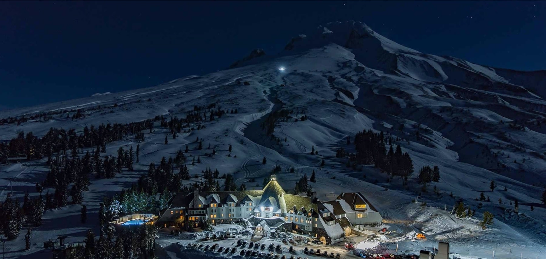 Oregon-Timberline-Lodge-Ski-Area