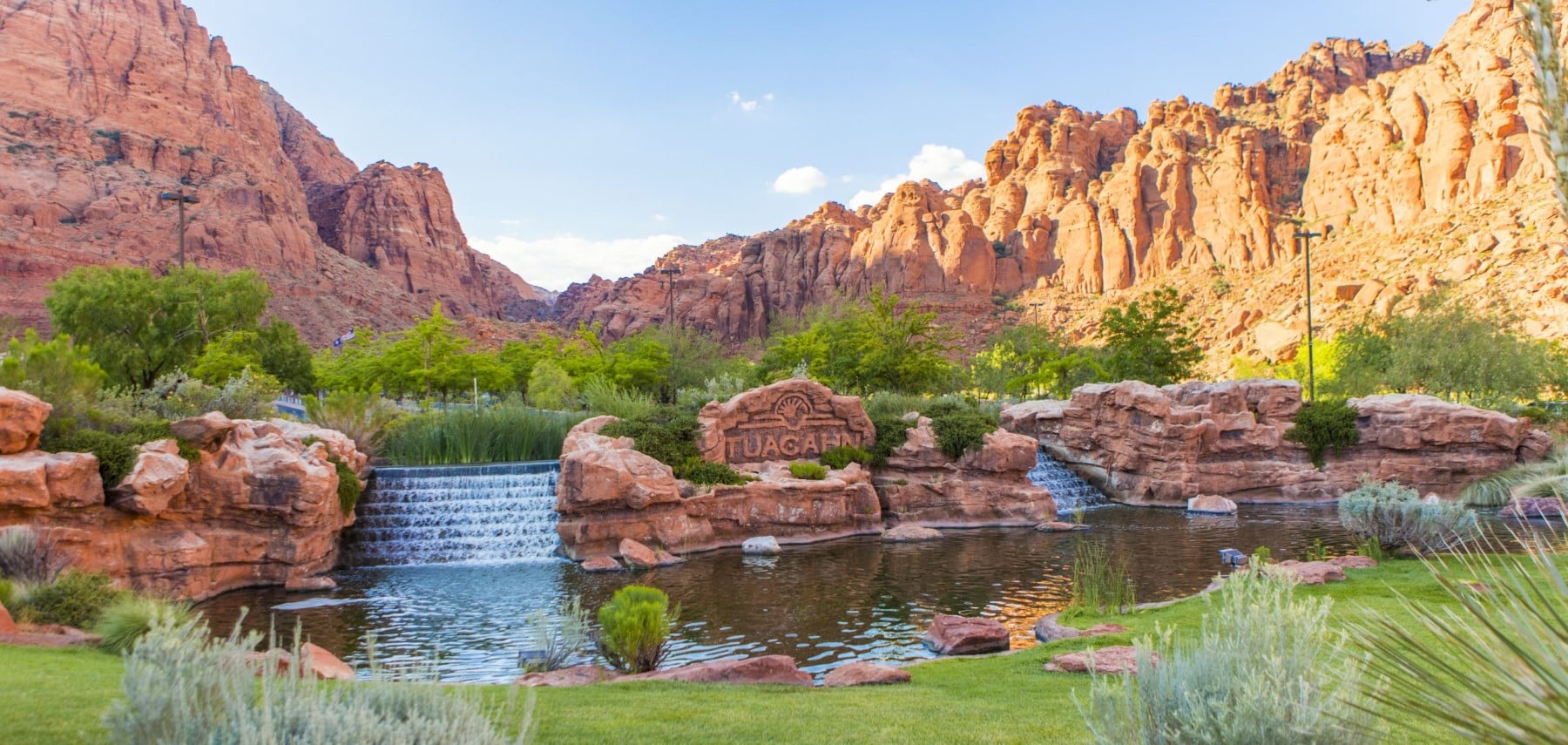 Front-of-Tuacahn 1800