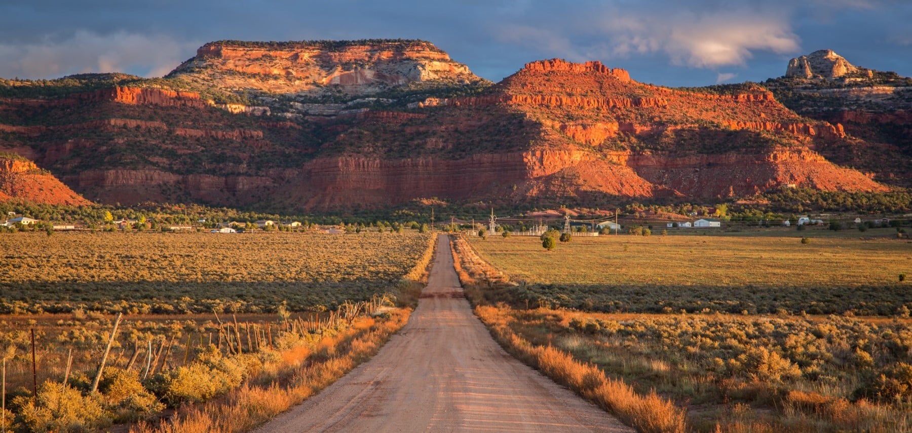 web2000_deadhorse_kanab-ds-vermillion-cliffs-1800