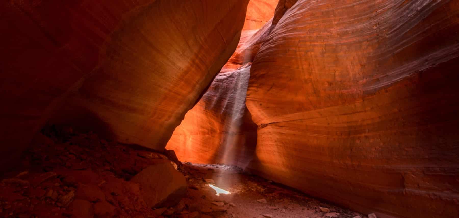 Peek a Boo slot Canyon Utah_1800 855