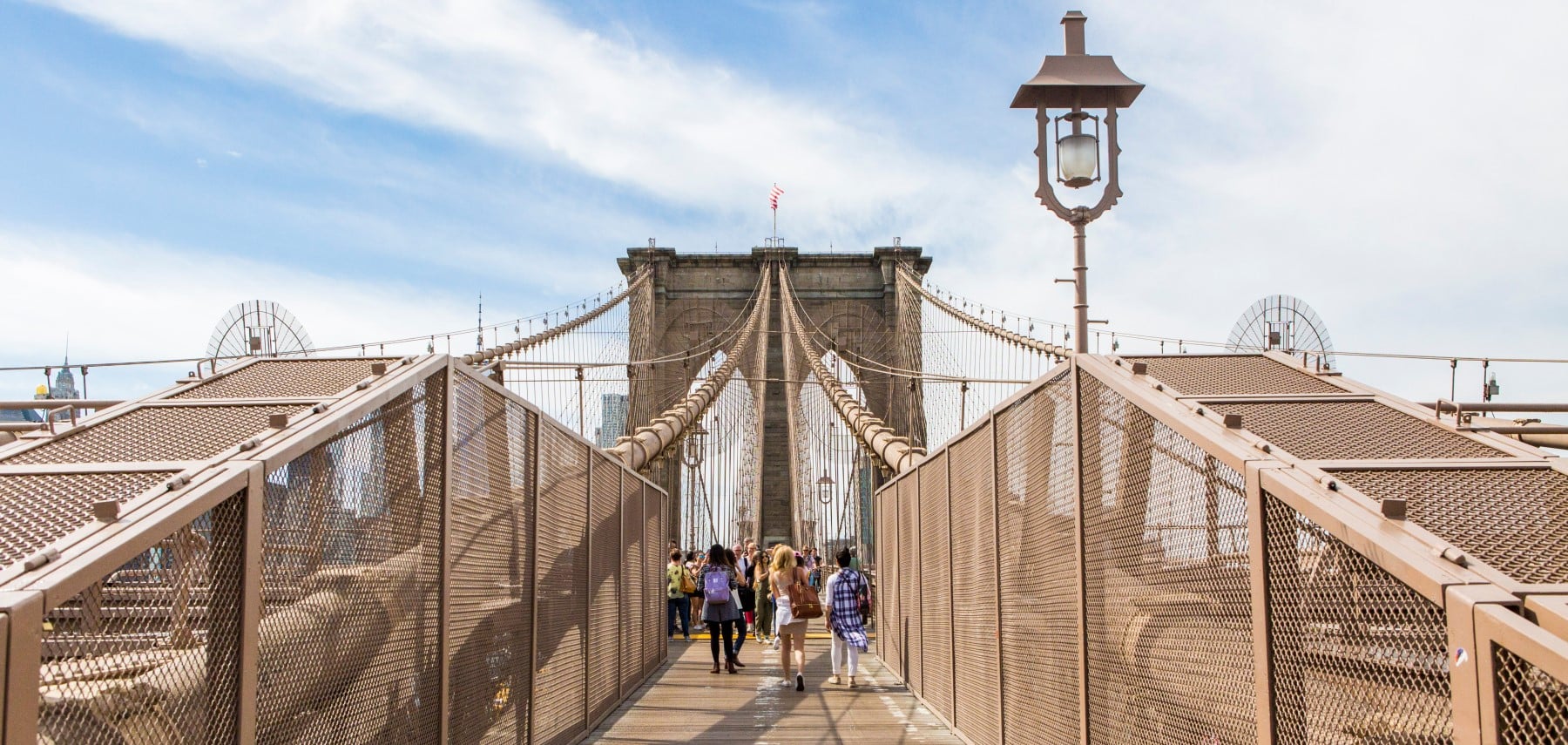 p62 NYC Brooklyn Bridge (1800)