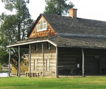 Image : Tu-Endie-Wei State Park