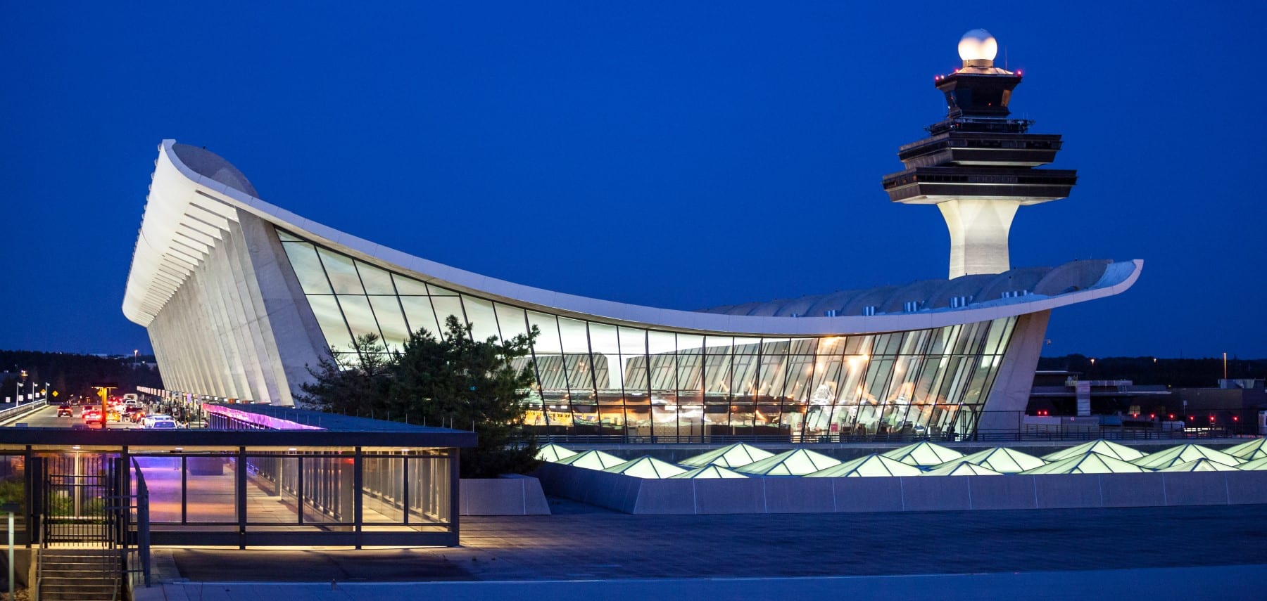 Washington Dulles International Airport_night 1800